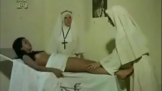 통통한 여자 놀이와 함께 손가락을 일본어 섹스 가진 그녀의 음부